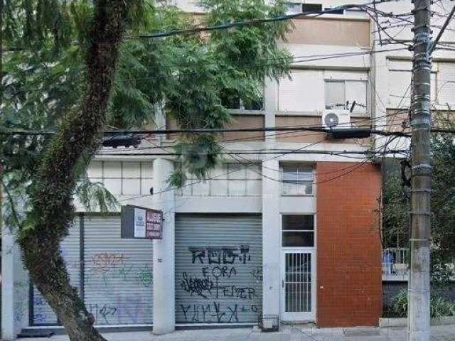 Raridade no bairro Cidade Baixa, na Rua da República!!! Loja com 127m² de área privativa, sendo 97m² de área no piso térreo e 30m² de mezanino. Bem iluminada com orientação solar Norte. Pé direito dup