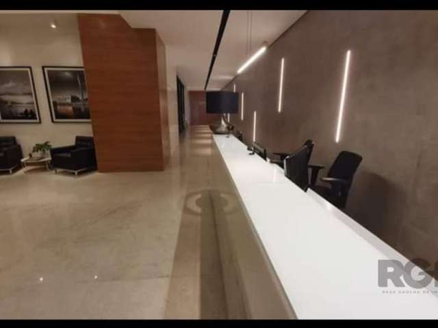 Aluguel de Sala Comercial - Pronta para Uso!&lt;BR&gt;&lt;BR&gt;Sala 310 - 42 m² de área total (32 m² de área privativa)&lt;BR&gt;&lt;BR&gt;Localizada no 3º andar de um moderno edifício, esta sala ofe