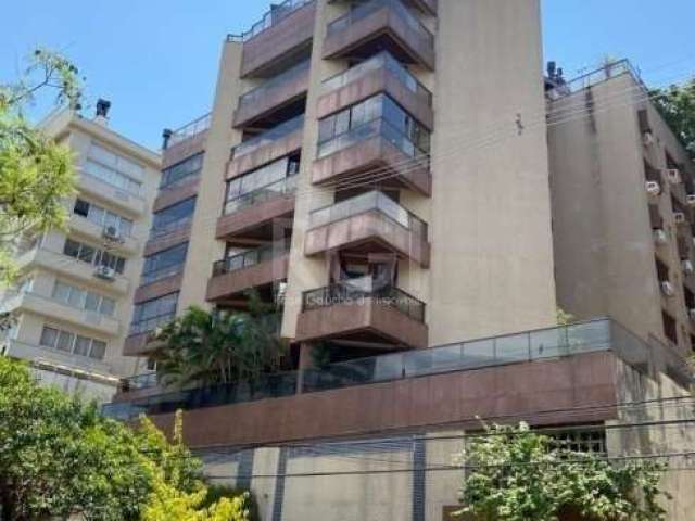 Castel Imóveis Vende Lindíssimo apartamento TRIPLEX no bairro Bela Vista! São 519,85 m² impecavelmente conservados. São 6 suítes completas, sendo a suite master com hidro e sacada. Living do andar pri