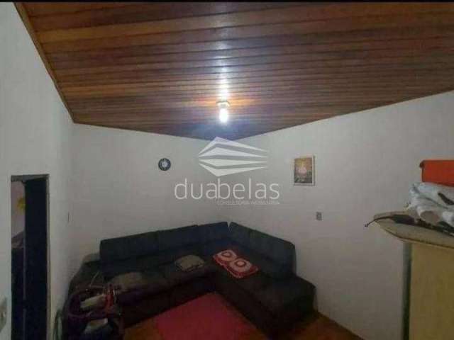 Vende - se uma Casa com edícula  no Santana.