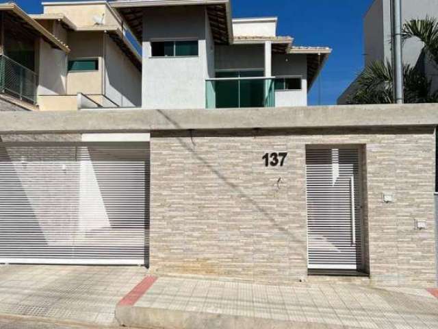 Casa com 03 quartos a venda em condomínio, Trilhas do Sol !