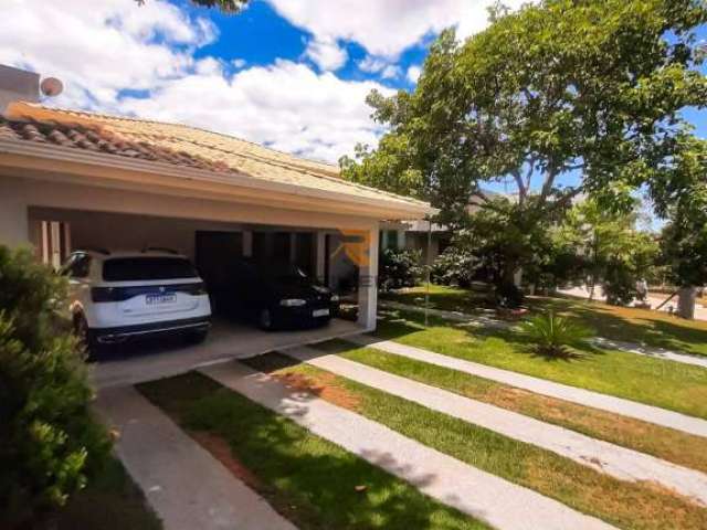 Casa com 04 quartos sendo 02 suítes em condomínio fechado!