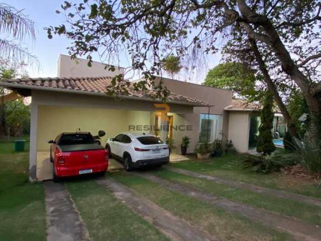 Casa colonial em um excelente condominio próximo a lagoa central!