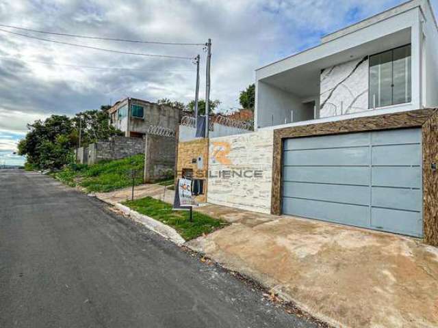 Casa com 03 quartos sendo 01 suíte no Bairro Shalimar, em Lagoa Santa-MG!