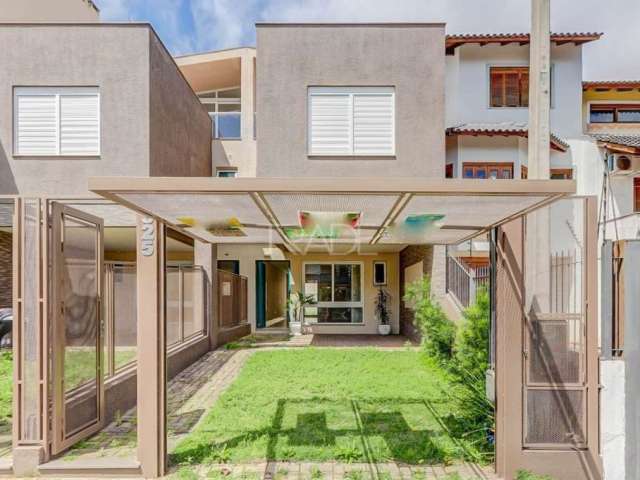 Casa com 3 quartos à venda na Rua Claudio da Silva Pinto, 325, Guarujá, Porto Alegre por R$ 790.000