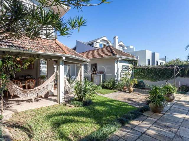 Casa com 4 quartos à venda na Rua Vicente Failace, 410, Tristeza, Porto Alegre por R$ 1.690.000