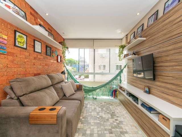 Apartamento com 2 quartos à venda na Rua Wilson Adnislen Freitas de Paiva, 41, Cristal, Porto Alegre por R$ 329.000