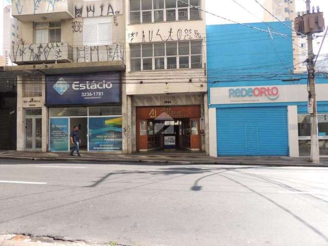 Prédio à venda com 450 m², em Centro, Campinas