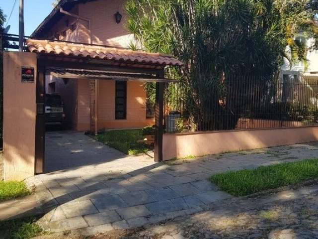 Sobrado de 264,10 m², com 03 dormitórios (sendo um deles uma suíte), para venda