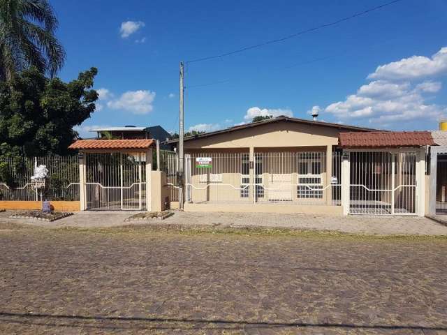 Casa de 200 m², com 03 dormitórios (sendo um deles uma suíte), para venda