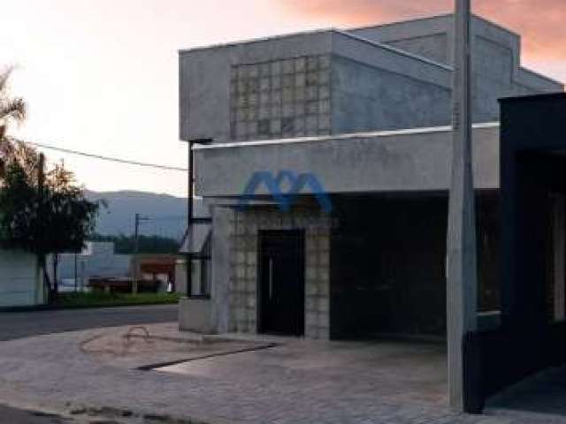 Sobrado à venda no bairro Bairro dos Guedes - Tremembé/SP