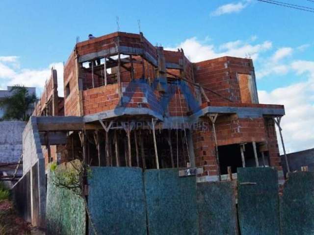 Linda Casa Alto Padrão à Venda no Estágio de Construção Atual!