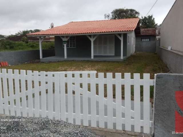 Ótima casa localizada no bal.volta ao mundo- apenas 590mtrs da praia