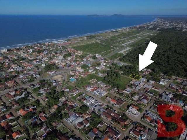 Terreno bem localizado  com 750,00m², perfeito para construir uma ampla residência ou investir