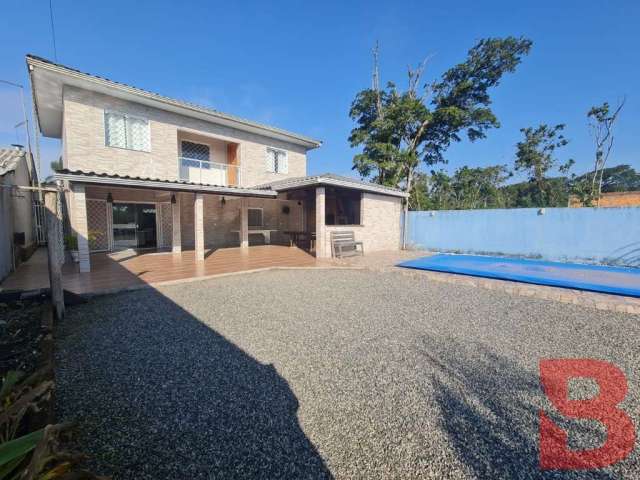 Sobrado locaizado no bal.sai mirim com piscina