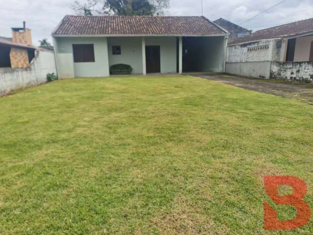 Imóvel mobiliado,  medindo 116,90 m² de frente para o asfalto, lavanderia individual, no balneário saí mirim, bairro barra do saí,  itapoá/sc