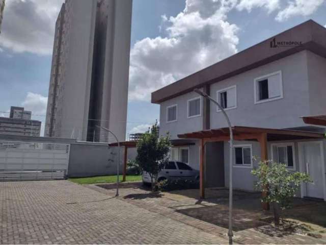 Casa com 2 dormitórios à venda, 74 m² por R$ 360.000 - Condomínio La Luna