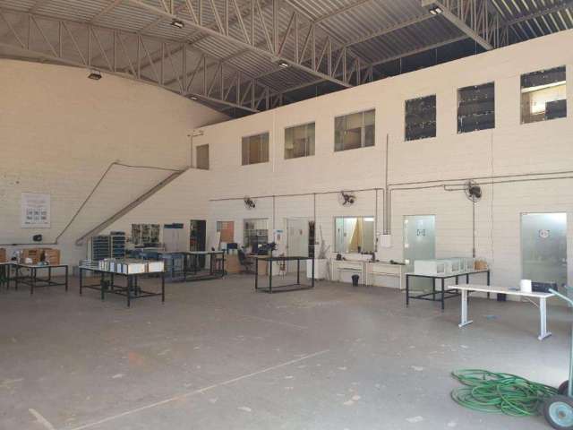 Barracão à venda, 650 m² por R$ 1.400.000,00 - Distrito Industrial III - Bauru/SP