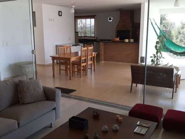 Casa com 3 dormitórios à venda, 360 m² por R$ 1.900.000,00 - Jardim Shangri-Lá - Bauru/SP