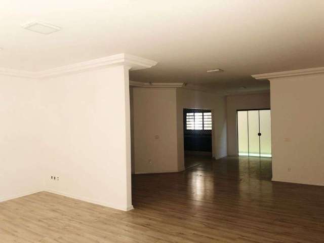 Casa com 3 dormitórios à venda, 450 m² por R$ 1.250.000,00 - Vila Aeroporto Bauru - Bauru/SP