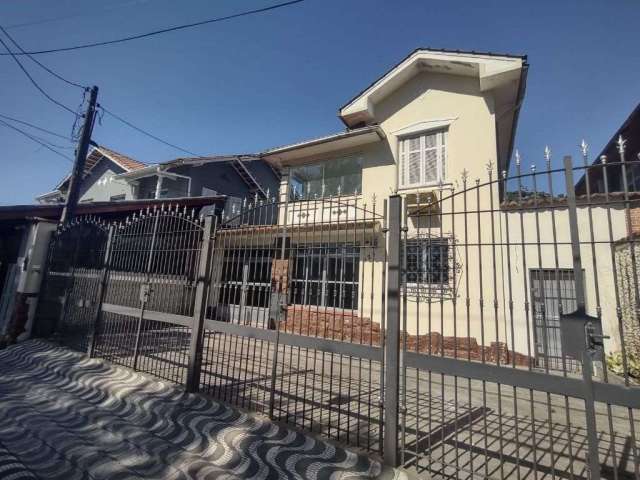 Casa com 3 quartos para alugar na Avenida Senador Pinheiro Machado, Vila Mathias, Santos, 220 m2 por R$ 8.350