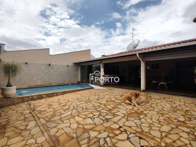 Casa com 2 suítes, piscina, área goumet e hidromassagem à venda, 165 m² - Nova Piracicaba - Piracicaba/SP