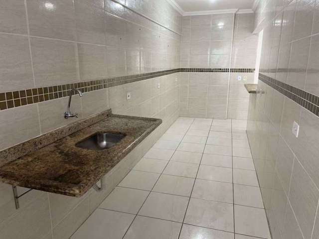 Apartamento Residencial à venda, Maracanã, Praia Grande - AP0536.