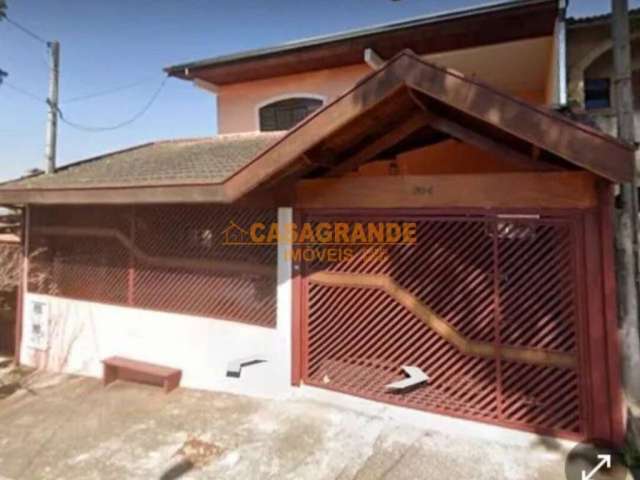 Casa Sobrado 174 m² - 4 quartos - Jardim Colonial