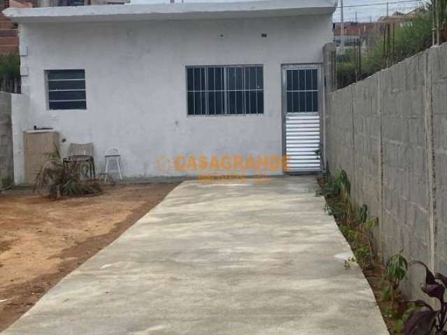 Edicula com 1 quarto em terreno de 132m² no Residencial Dunamis, SJCampos