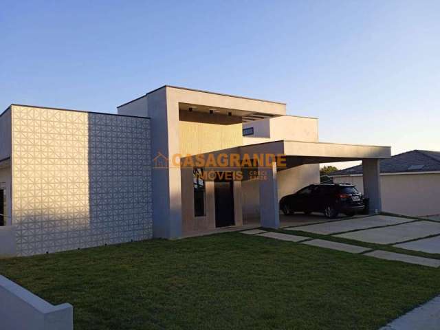 Casa com 04 Quartos, 300m² no Cond. Colinas do Parahyba - SJC