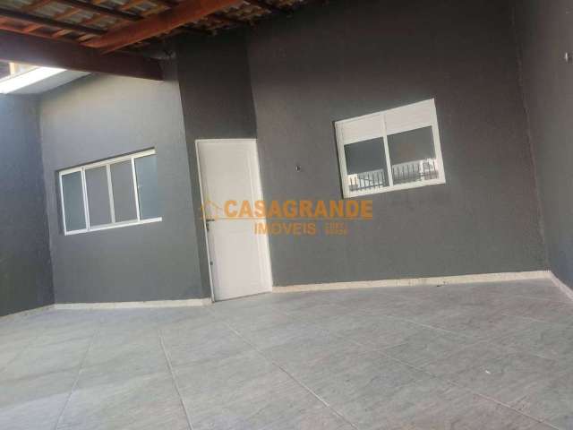 Casa com 03 Quartos, 140m² no Jardim Santa Júlia - SJC