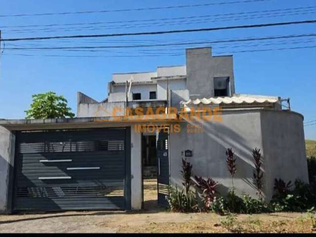 Casa à venda com 4 quartos -  231 m² - jardim Nova Flórida