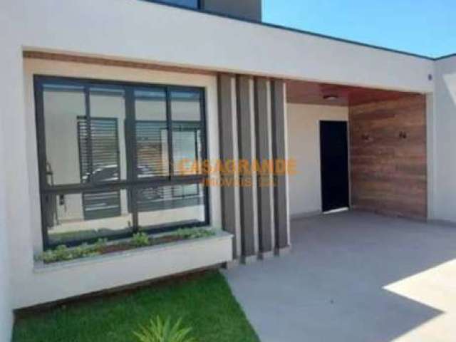 Casa com 3 quartos -  140 m² - Portal dos Passaros