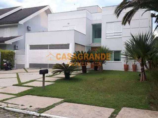 Casa com 04 quartos 330mts no Condomínio Esplanada do Sol