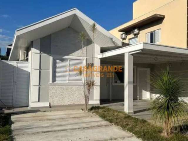 Casa com 4 quartos à venda -  170 m² - Condomínio Altos da Serra VI