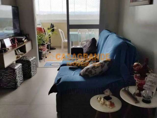 Apartamento com 02 quartos, 73mts no Jardim Uirá