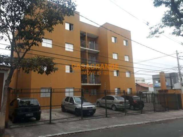 Apartamento no Jardim Ismenia