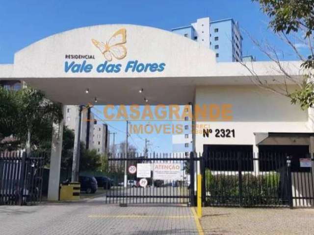 Apartamento com 3 quartos - Vale das Flores