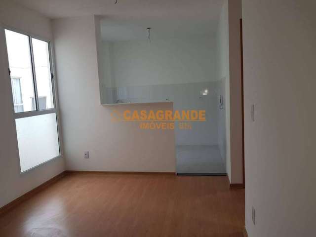 Apartamento com 02 quartos, 40mts Jardim Santa Inês III