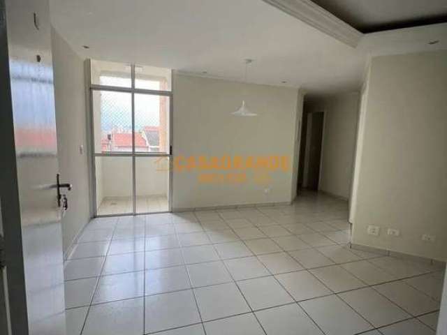 Apartamento com 03 quartos, 69m² no Monte Castelo