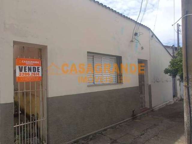 Casa com Edícula 148 mt²  a  venda no Bairro de Santana