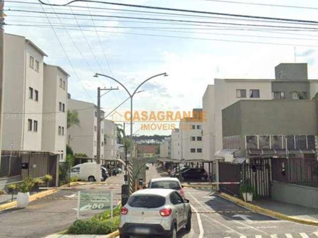 Apartamento com 2 quartos- Vila das Palmeiras II