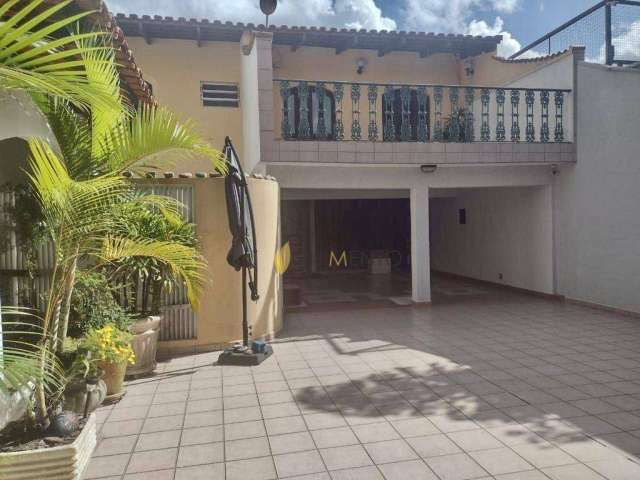 Casa com 4 dormitórios à venda, 379 m² por R$ 1.690.000 - Jardim - Santo André/SP