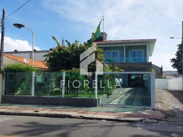 Casa com 5 quartos à venda na Rua Heriberto Hulse, 71, Barreiros, São José por R$ 1.200.000
