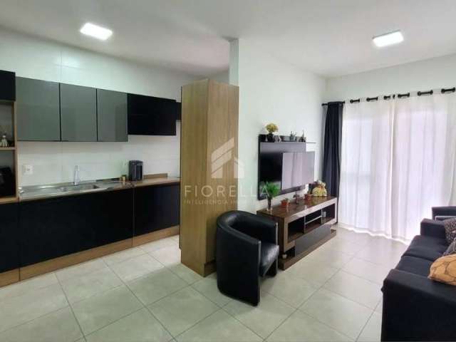 Apartamento semimobiliado, com 02 dormitórios, sendo 01 suíte, 01 vaga, no bairro Ipiranga/São José