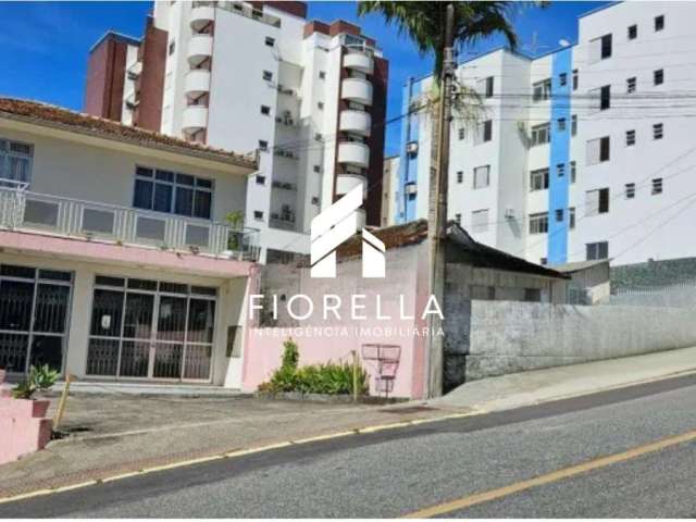 Terreno com 1.368,36m² no bairro Estreito - Florianópolis- SC