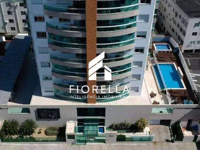 Apartamento de 03 dormitórios, sendo um suíte, à venda no bairro Estreito - Florianópolis/SC