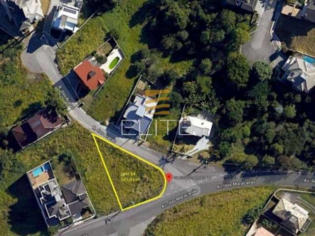 Amplo terreno de esquina com mais de 500m² bem localizado no bairro Pedra Branca Palhoça SC