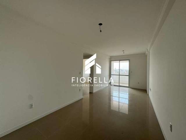 Apartamento novo com 03 dormitórios, 01 suíte em Barreiros - São José/SC