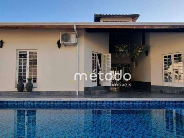 Casa com 10 dormitórios à venda, 550 m² por R$ 2.800.000,00 - Itapema - Guararema/SP